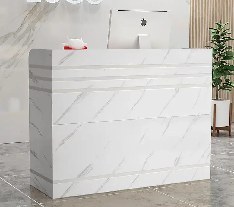 Wytrzymały pulpit kasowy prost – Baby Shop Clothing recenzja i cena